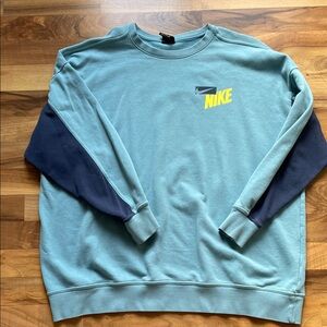 Nike Crewneck Sweater